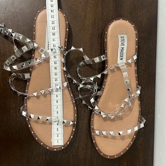 Steve Madden Tan Sandals with Silver Studs - Picture 12 of 13